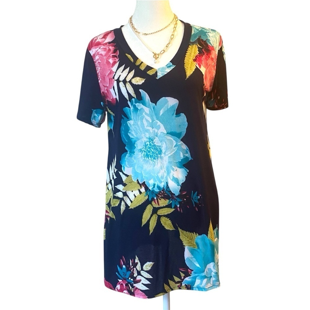 FREE Blue Relaxed Tunic Top with Artistic Floral Design